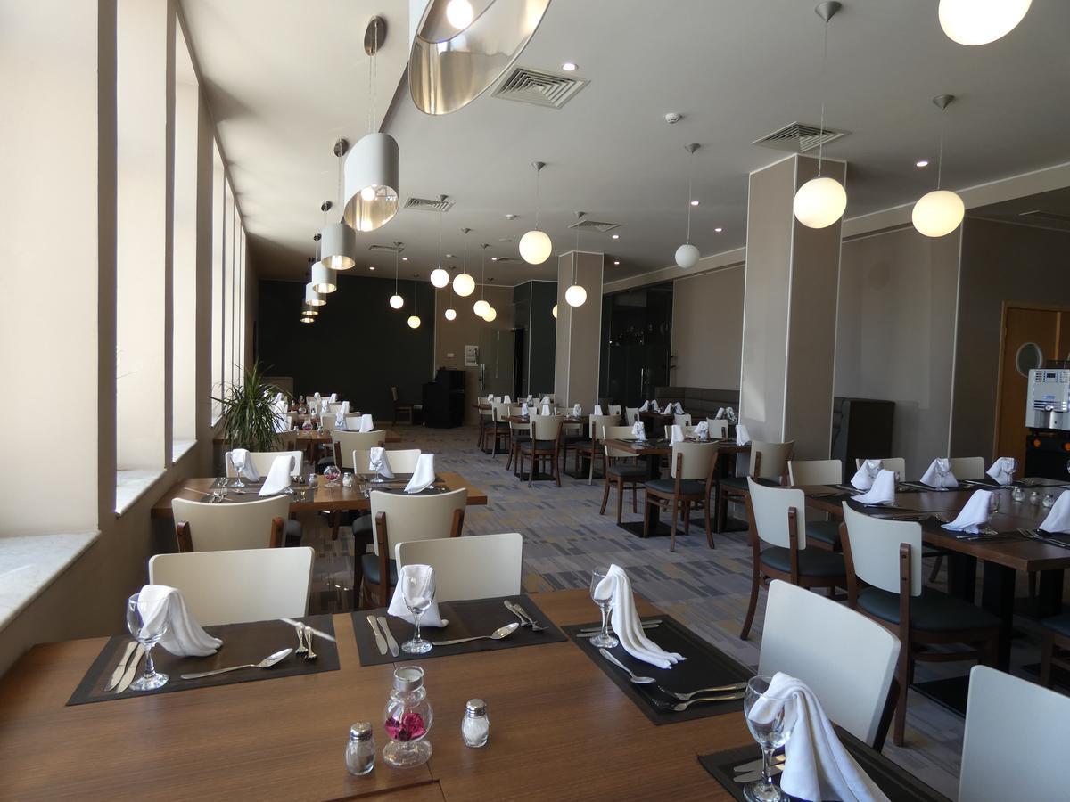 Le Zenith Hotel ออราน ภายนอก รูปภาพ